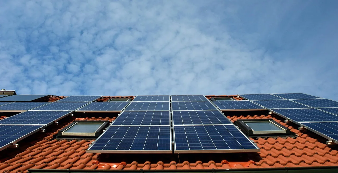 Direktvermarktung für Kleinanlagen: Was ab 2027 auf PV-Betreiber zukommt